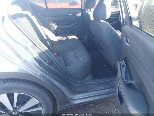 Nissan Altima Sv Fwd Image 14