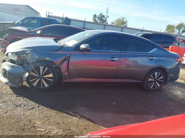 Nissan Altima Sv Fwd Image 10