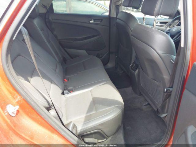 Hyundai TUCSON Limited Image 8