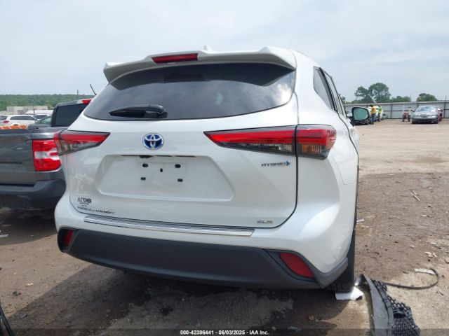 Toyota Highlander Hybrid Xle Bronze Edition Image 9