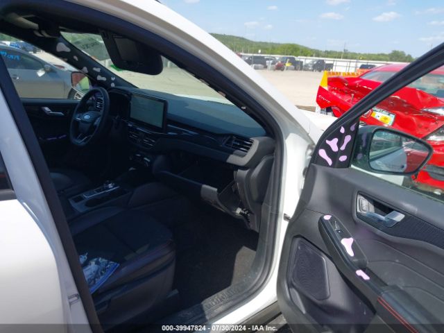 Ford Escape St-line Image 9