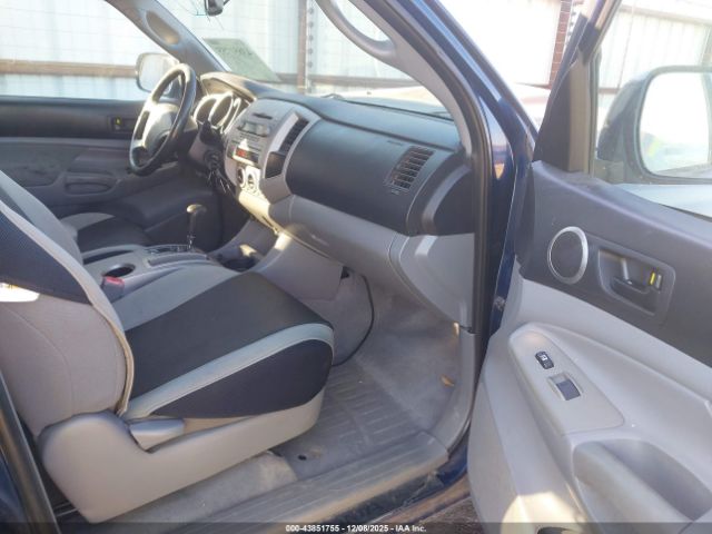 Toyota Tacoma Base V6 Image 4