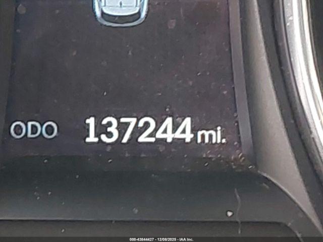 Hyundai SANTA FE Limited Image 6