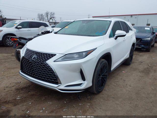 Lexus RX Image 3