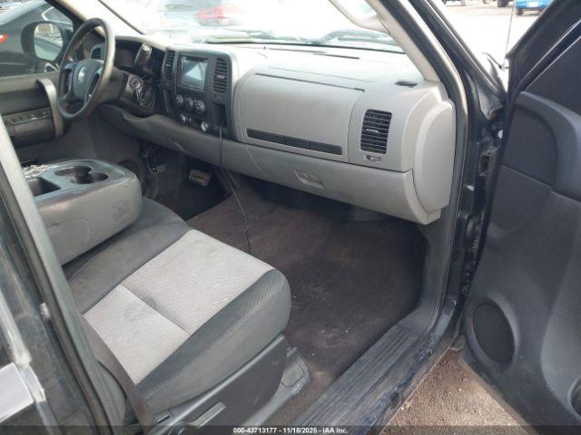 Chevrolet Silverado 1500 Ls Image 17