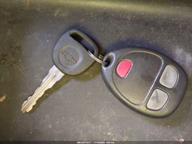 Chevrolet Silverado 1500 Ls Image 2