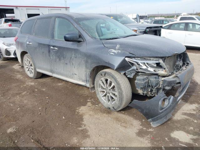  Salvage Nissan Pathfinder