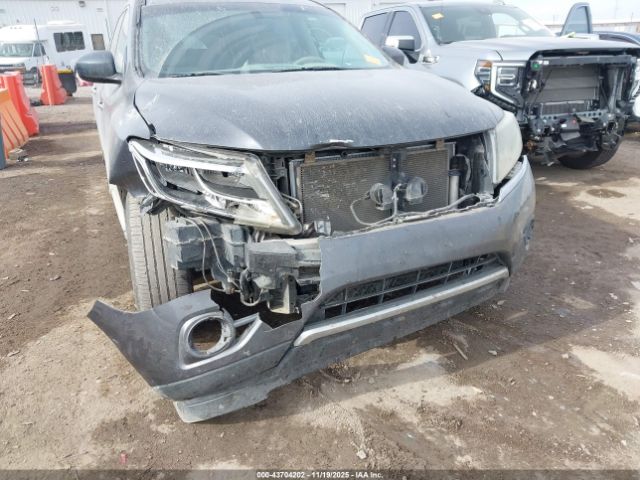 Nissan Pathfinder S Image 9