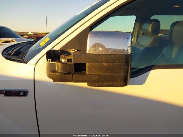 Ford F-150 Lariat Image 8