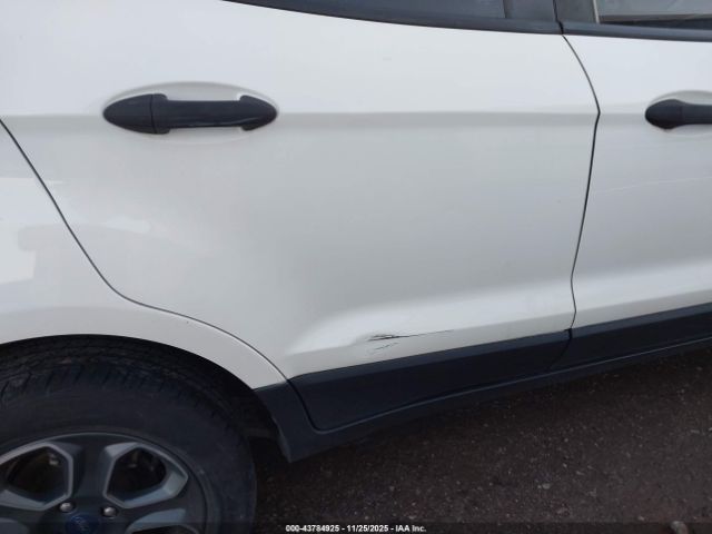 Ford EcoSport S Image 2