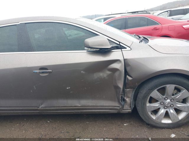 Buick LaCrosse Cxs Image 4