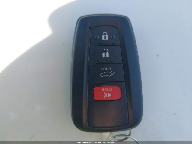 Toyota RAV4 Xle Premium Image 17