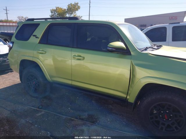 Toyota 4Runner Trd Off Road Premium Image 6