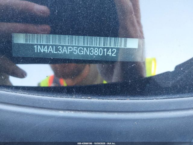 Nissan Altima 2.5 S Image 10