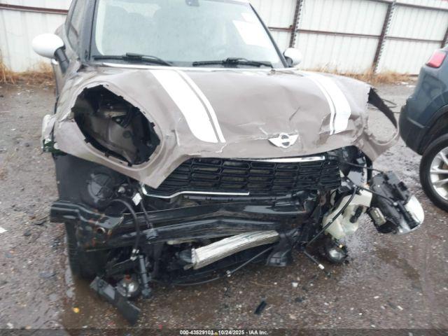 MINI Countryman Cooper S Image 8