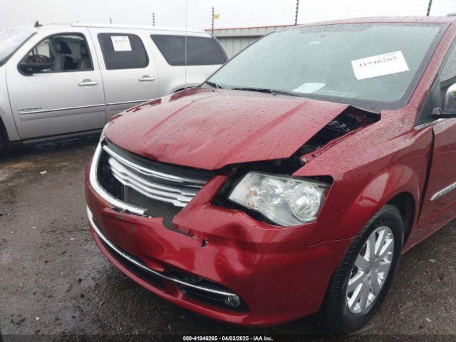 Chrysler Town & Country Touring-l Image 17