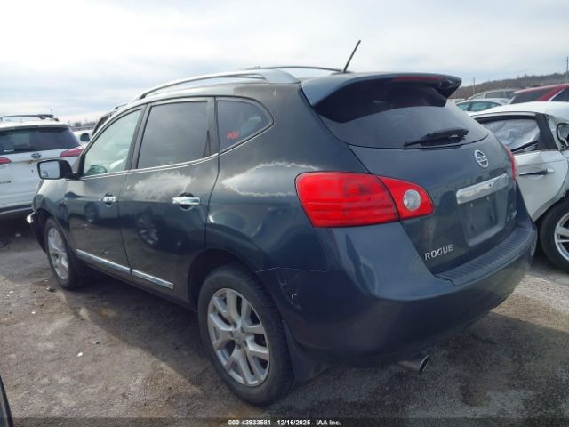 Nissan Rogue Image 9