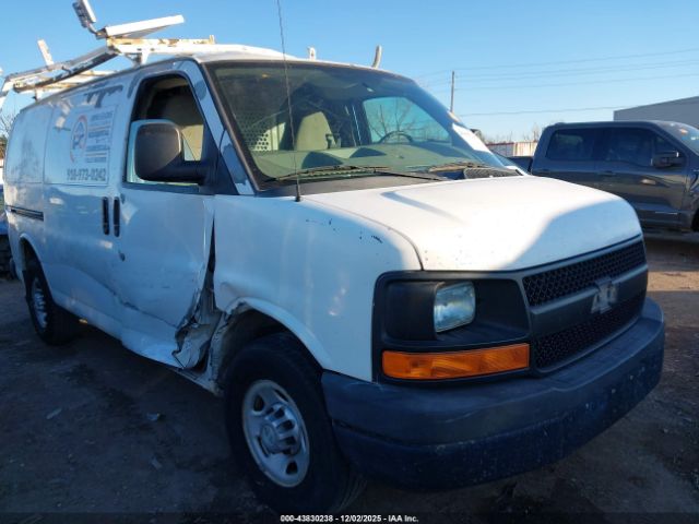 Chevrolet Express Work Van Image 13