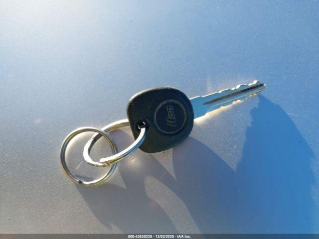 Chevrolet Express Work Van Image 15