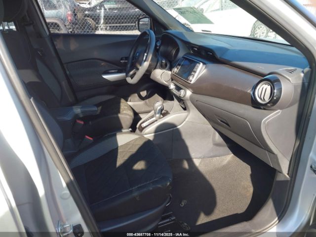 Nissan Kicks Sv Xtronic Cvt Image 2