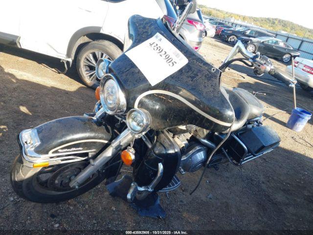 Harley-Davidson Flhtcui Image 11