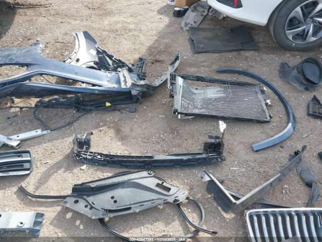 Volvo Xc90 Recharge Plug-in Hyb T8 Plus Bright Theme 7-seater Image 3