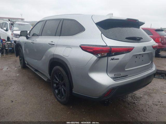 Toyota Highlander Xle Image 2