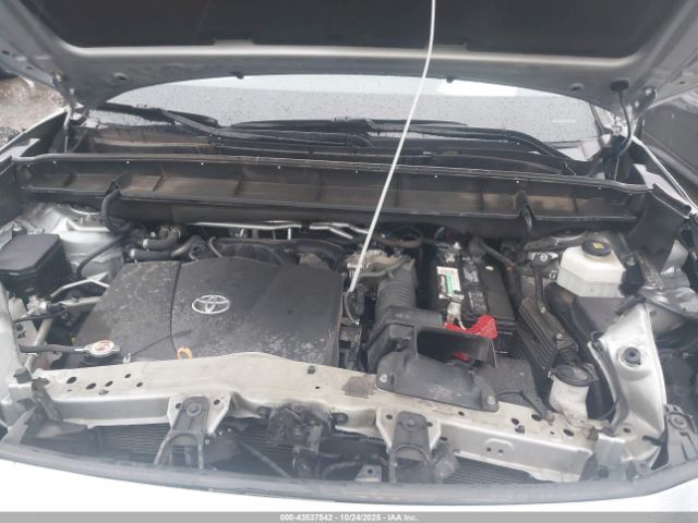 Toyota Highlander Xle Image 8