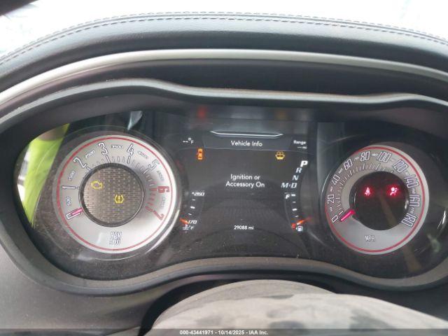 Dodge Challenger Image 12