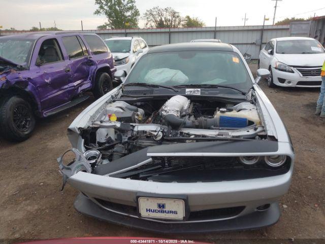 Dodge Challenger Image 11