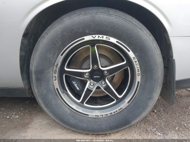 Dodge Challenger Image 14