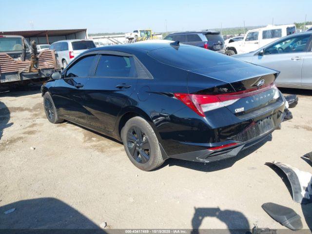 Hyundai ELANTRA Sel Image 3