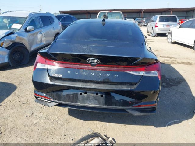 Hyundai ELANTRA Sel Image 10