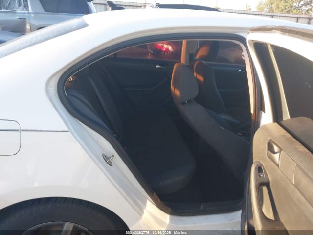 Volkswagen Jetta 1.4t S Image 10