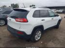 Jeep Cherokee Sport Image 3