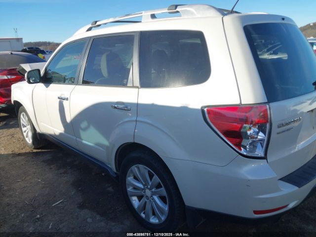 Subaru Forester 2.5x Touring Image 11