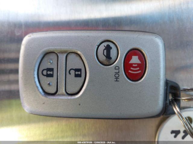 Toyota Camry Image 7