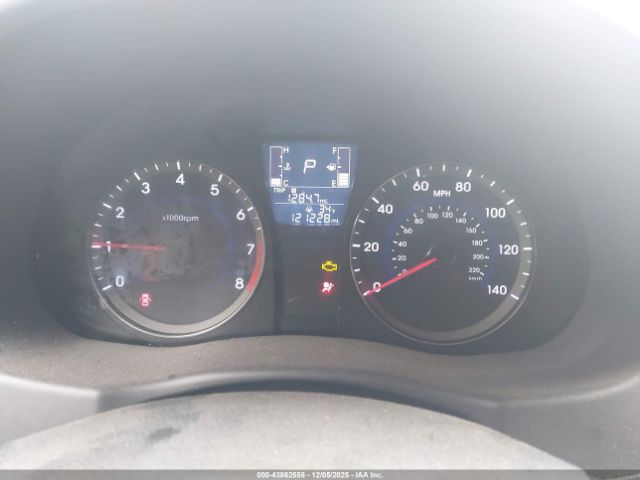 Hyundai ACCENT Gls Image 18