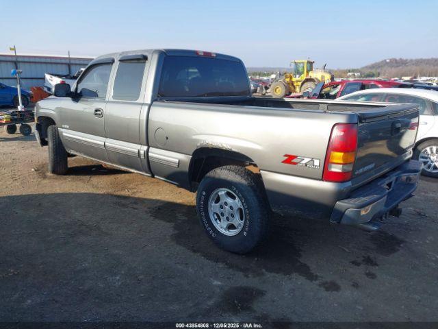 Chevrolet Silverado 1500 Ls Image 12