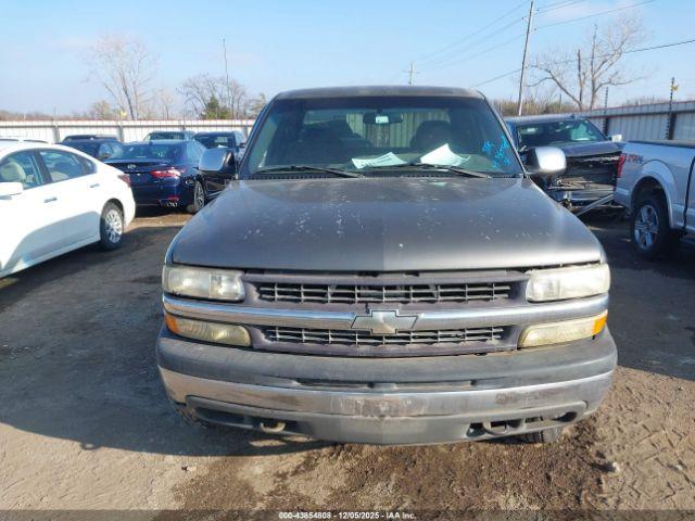 Chevrolet Silverado 1500 Ls Image 17