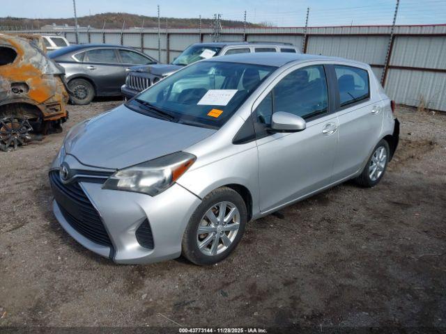 Toyota Yaris Le Image 8